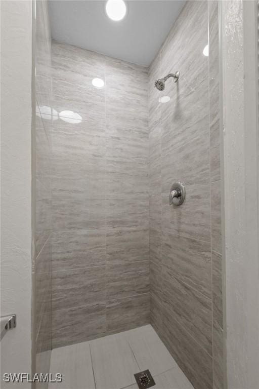 4969 Vincennes St, Cape Coral, FL 33904 - full bath featuring a shower stall