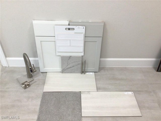 7393 Blue Salvia Dr, North Fort Myers, FL 33917 - detailed view of baseboards