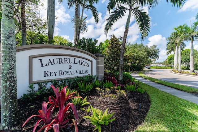 8224 Key Royal Cir Unit 232, Naples, FL 34119 - view of community sign