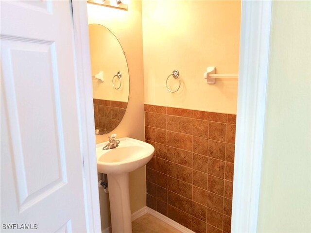 3646 Pine Oak Cir Unit 103, Fort Myers, FL 33916 - photo 27