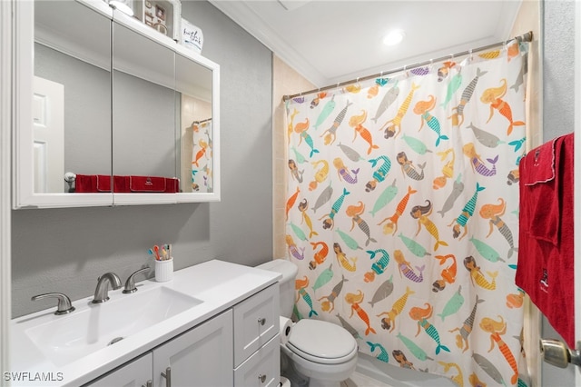 955 Hidden Terrace Rd, Naples, FL 34104 - full bathroom featuring vanity, toilet, and a shower with shower curtain