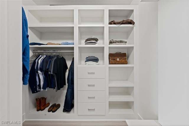 4654 Kensington Cir, Naples, FL 34119 - view of closet