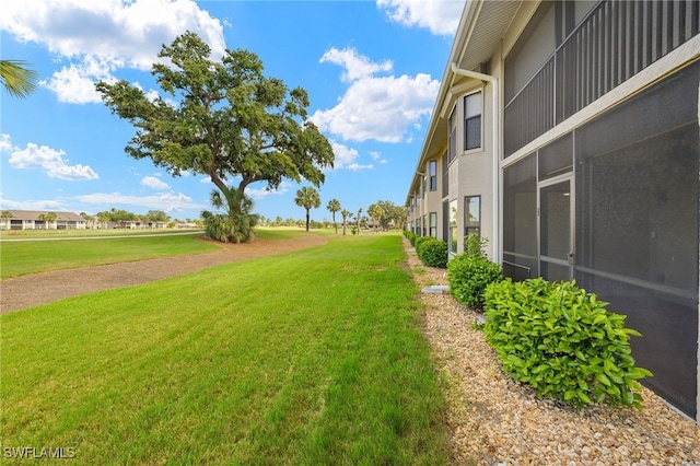16290 Kelly Cove Dr Unit 253, Fort Myers, FL 33908 - view of grassy yard