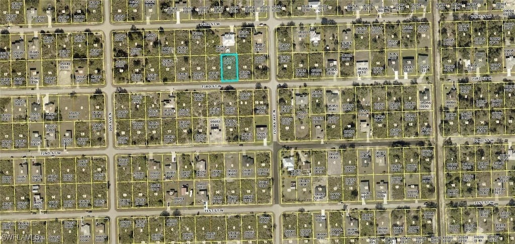 2704 73rd St W, Lehigh Acres, FL 33971