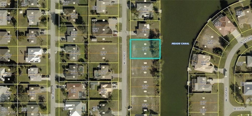 105 NE 20th Ct, Cape Coral, FL 33909 - photo 2