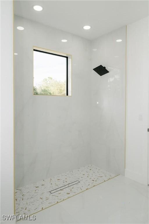 718 Calvin Ave, Lehigh Acres, FL 33972 - full bathroom featuring a tile shower and recessed lighting