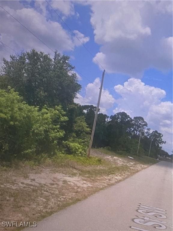2711 43rd St SW, Lehigh Acres, FL 33976