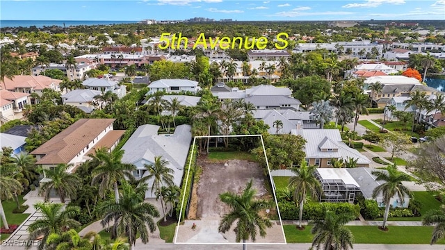 395 7th Ave S, Naples, FL 34102