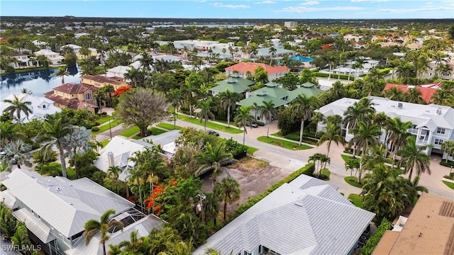395 7th Ave S, Naples, FL 34102