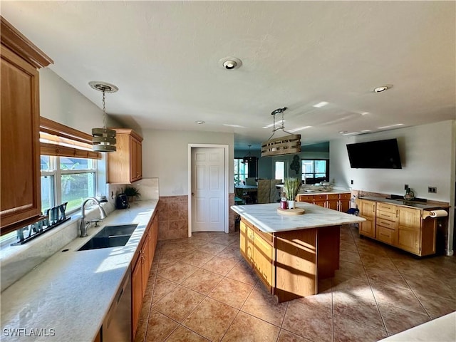 122 NW 7th Ter, Cape Coral, FL 33993 - photo 9