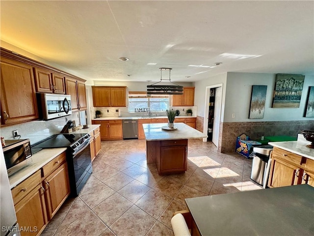 122 NW 7th Ter, Cape Coral, FL 33993 - photo 7