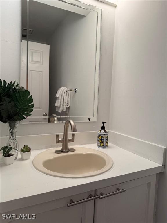 15009 Cloverdale Dr, Fort Myers, FL 33919 - photo 21