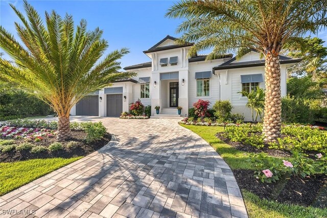 635 Parkview Ln, Naples, FL 34103 - photo 1