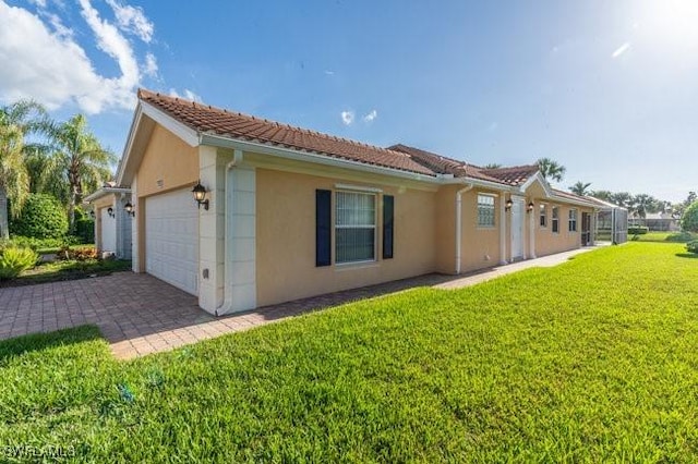 7636 Rozzini Ln, Naples, FL 34114 - photo 1