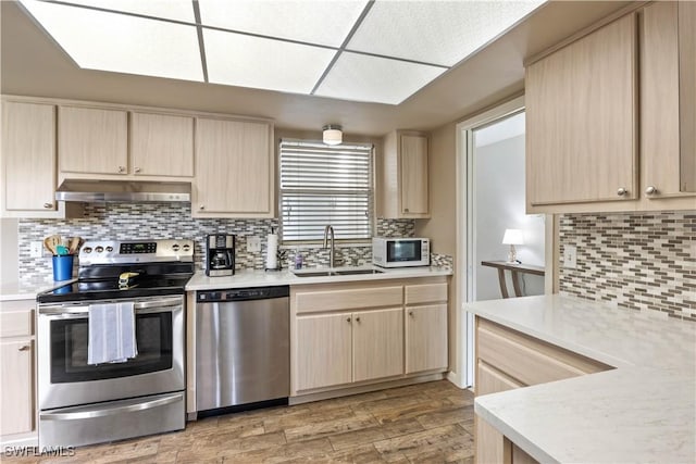 5549 Boynton Ln, Fort Myers, FL 33919 - photo 12