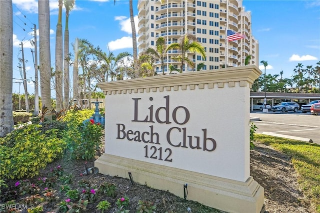 1212 Benjamin Franklin Dr Unit 102, Sarasota, FL 34236 - photo 2
