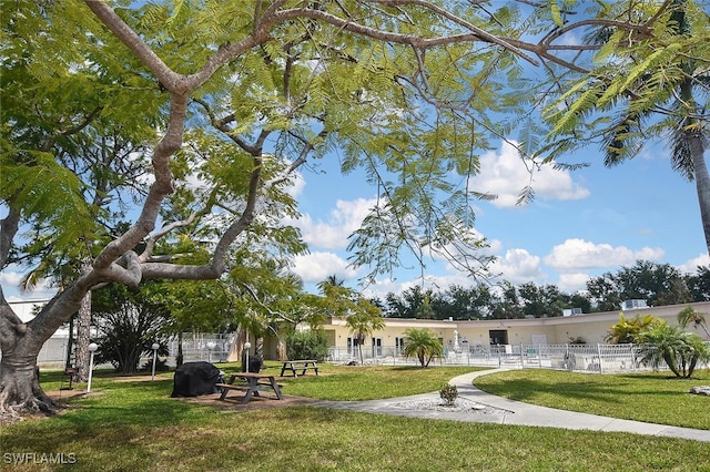 2079 Barkeley Ln Unit 8, Fort Myers, FL 33907 - photo 3