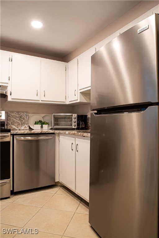 1724 Pine Valley Dr Unit 204, Fort Myers, FL 33907 - photo 3