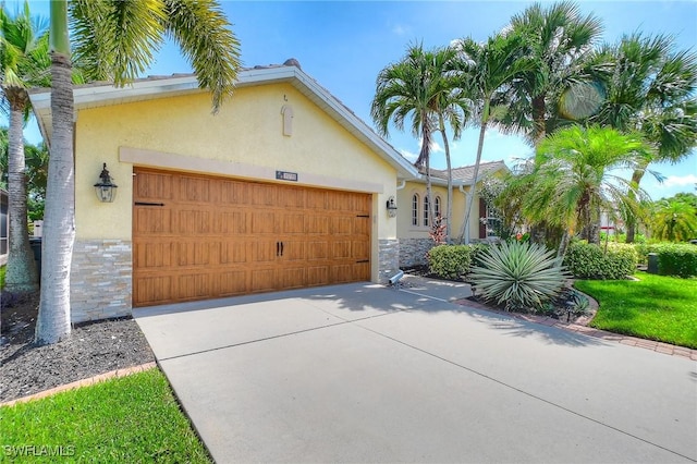 11771 Pine Timber Ln, Fort Myers, FL 33913 - photo 1