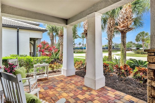 9350 Greyhawk Trl, Naples, FL 34120 - photo 6