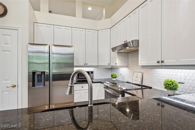 8599 Pepper Tree Way, Naples, FL 34114 - photo 6