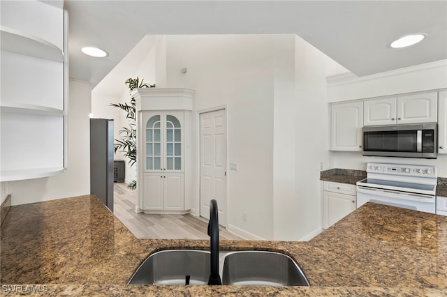 7 Blue Hill Ct, Marco Island, FL 34145 - photo 12