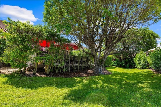 4014 Crayton Rd Unit B4, Naples, FL 34103 - view of green lawn