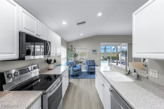 10061 Oakhurst Way, Fort Myers, FL 33913 - photo 9