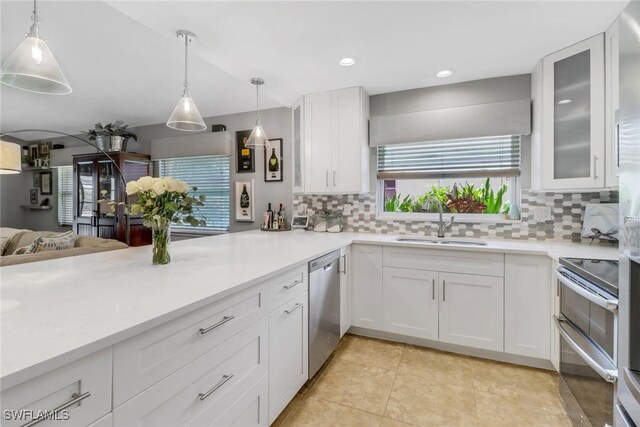 9798 Oxford St, Naples, FL 34109 - photo 10