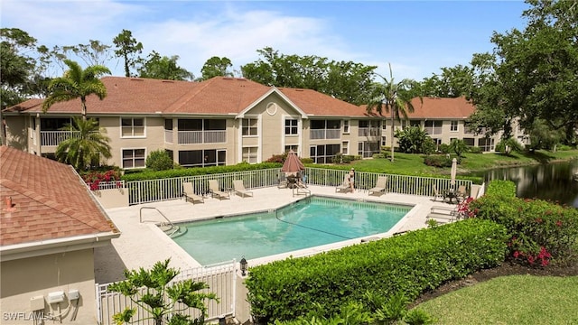 9828 Luna Cir Unit H104, Naples, FL 34109 - photo 2