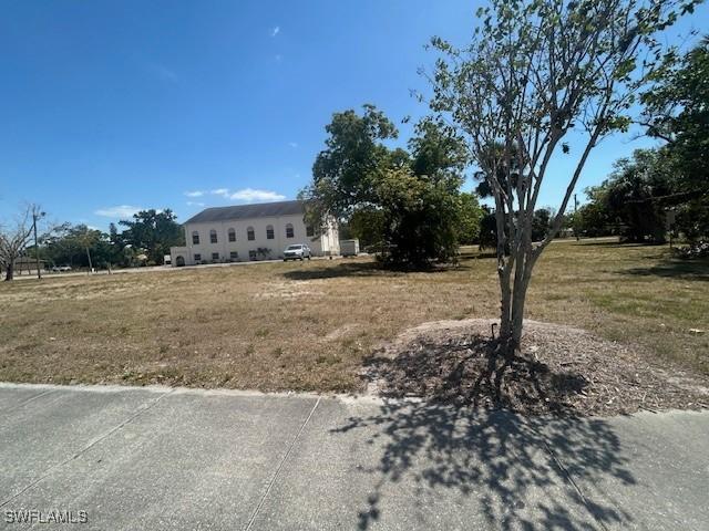 2756 Dr Martin Luther King Jr Blvd, Fort Myers, FL 33916 - photo 6