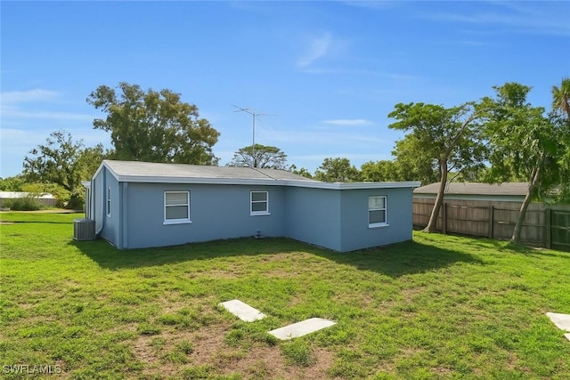 3847 Maxine St, Fort Myers, FL 33901 - photo 2