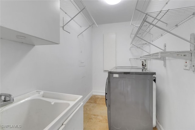 2940 14th Ave SE, Naples, FL 34117 - spacious closet with washer / dryer and a sink