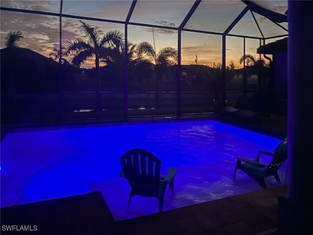 1206 SW 18th Ave, Cape Coral, FL 33991 - swimming pool with glass enclosure