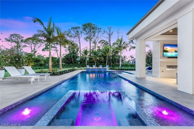 493 Carica Rd, Naples, FL 34108 - photo 22