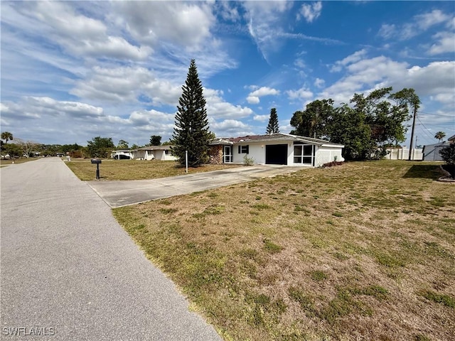 320 Hollywood St, Lehigh Acres, FL 33936 - photo 4