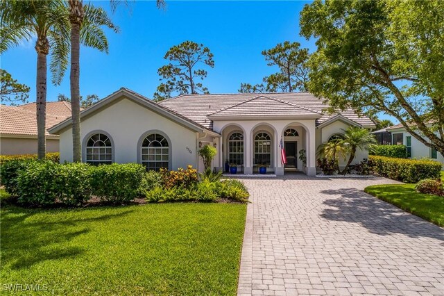 6576 Chestnut Cir, Naples, FL 34109 - photo 3