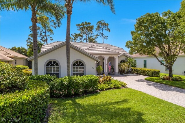 6576 Chestnut Cir, Naples, FL 34109 - photo 5