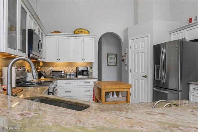 6576 Chestnut Cir, Naples, FL 34109 - photo 25