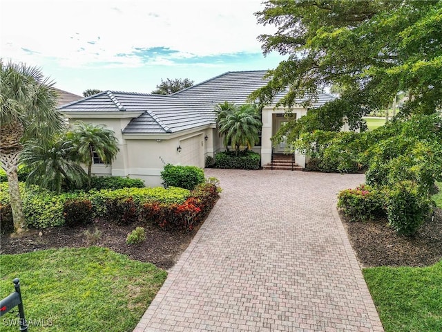 8865 New Castle Dr, Fort Myers, FL 33908 - photo 2