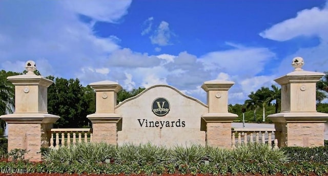 170 Vista Ln, Naples, FL 34119 - photo 23