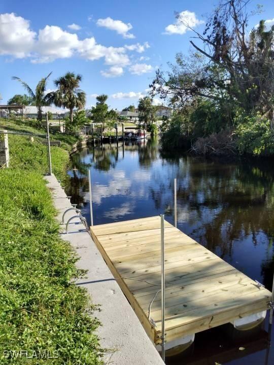 847 Hydrangea Dr, North Fort Myers, FL 33903 - photo 2