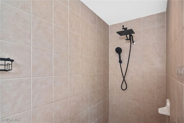 4016 35th St SW, Lehigh Acres, FL 33976 - bathroom view of tiled shower