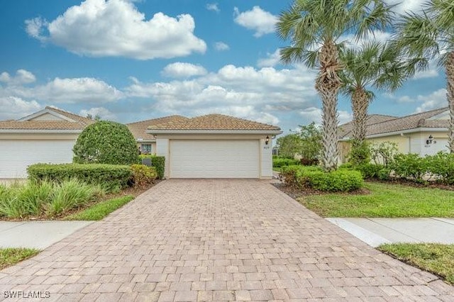 8619 Genova Ct, Naples, FL 34114 - photo 2