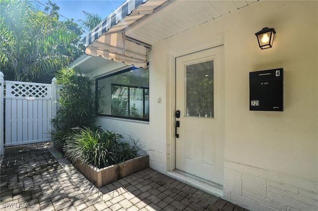 721 9th St S Unit 4, Naples, FL 34102 - photo 3
