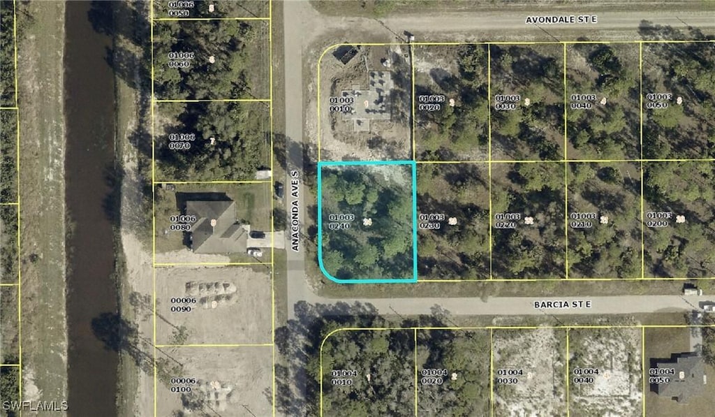 701 Barcia St E, Lehigh Acres, FL 33974
