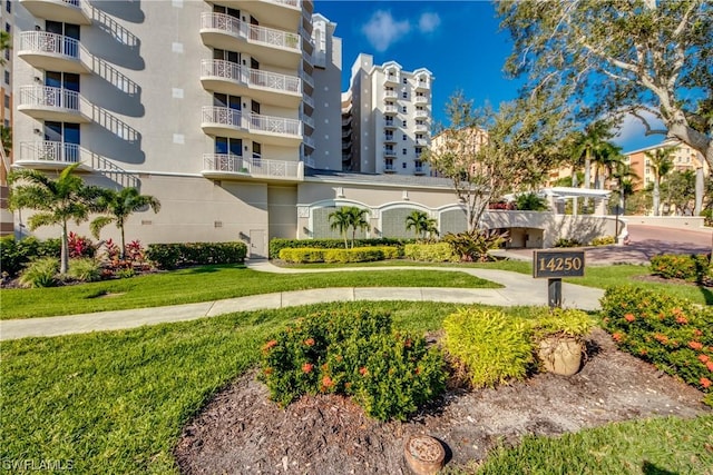 14250 Royal Harbour Ct Unit 613, Fort Myers, FL 33908 - photo 3