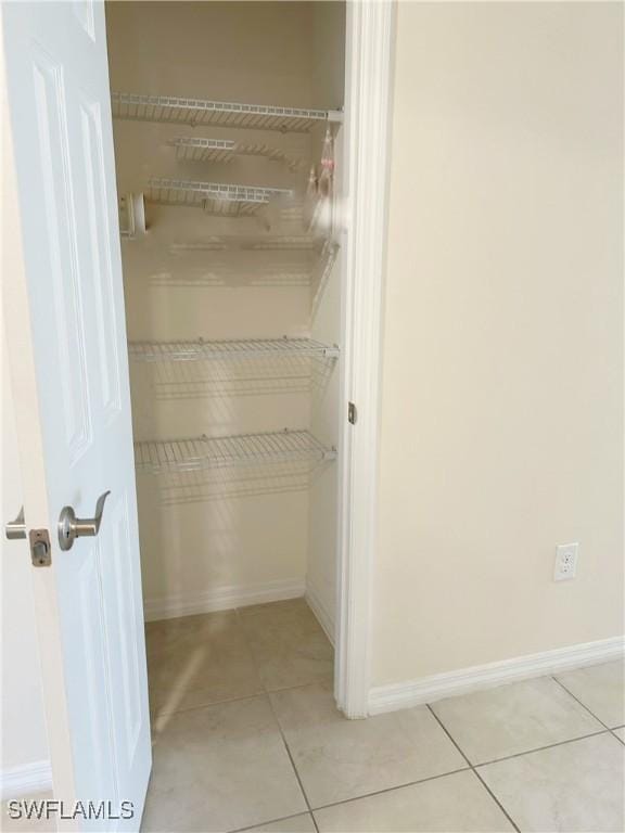 406 SW 25th Pl, Cape Coral, FL 33991 - view of closet