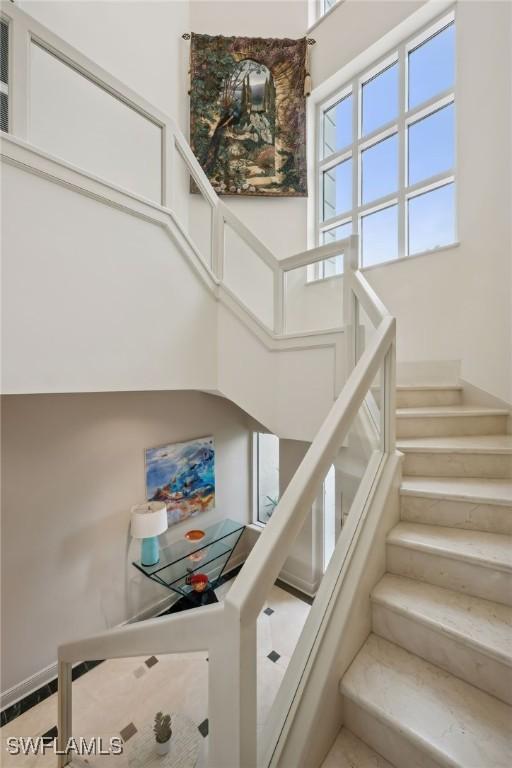 4021 Gulf Shore Blvd N Unit V-16, Naples, FL 34103 - photo 13