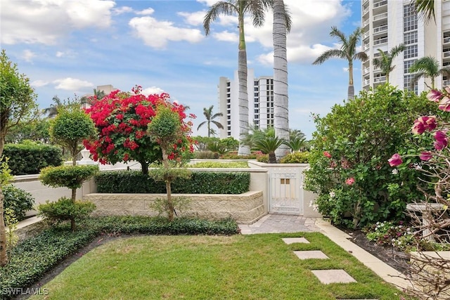 4021 Gulf Shore Blvd N Unit V-16, Naples, FL 34103 - photo 11